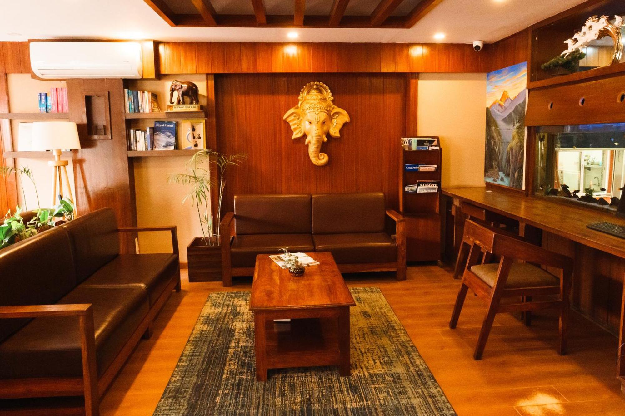 Himalayan Suite Hotel Kathmandu Exterior foto